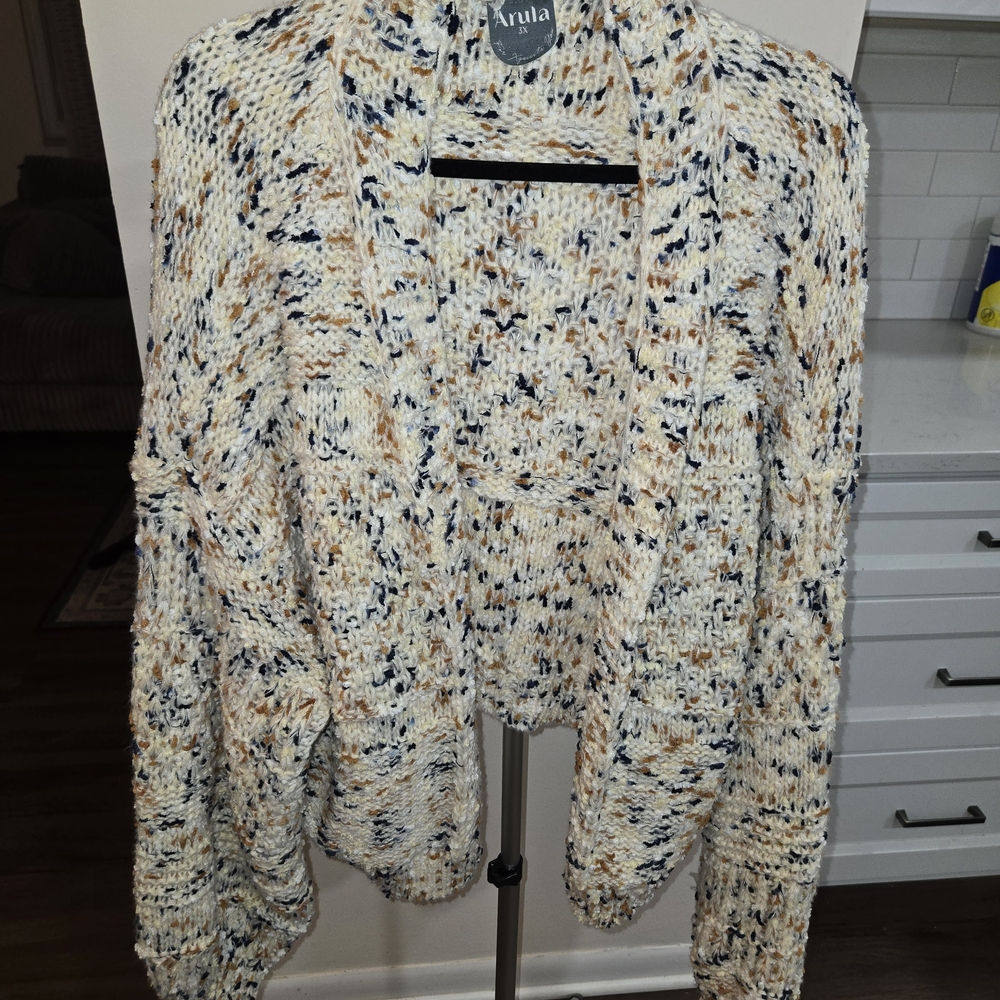 Arula Women's Speckled Knit Sweater - Cream and Black